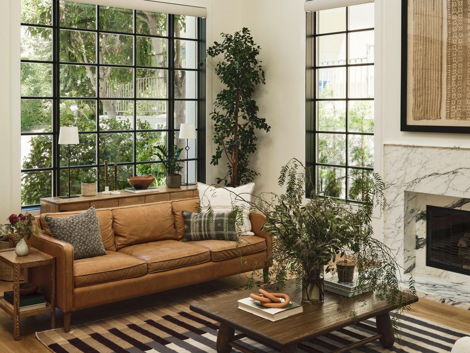 The Best Leather Sofas Go Way Beyond Bachelor Pad Aesthetics