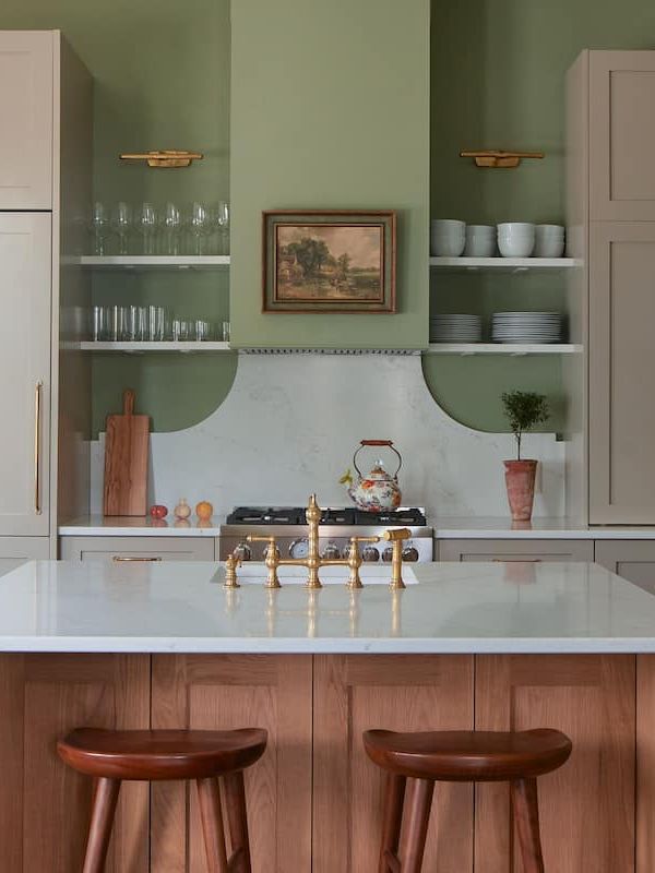 The Best Charleston Airbnbs Offer Southern Charm in Spades