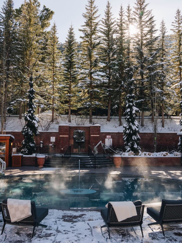 13 Best Aspen Hotels and Homes for Your Next Winter Getaway