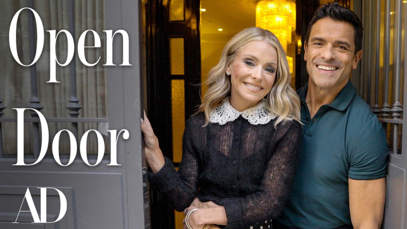 Inside Kelly Ripa & Mark Consuelos’s Sophisticated NYC Townhouse