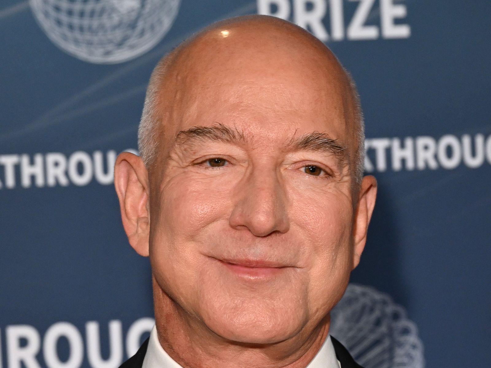 Jeff Bezos Reportedly Offloads Seattle Mansion for $63 Million in Record-Breaking Sale