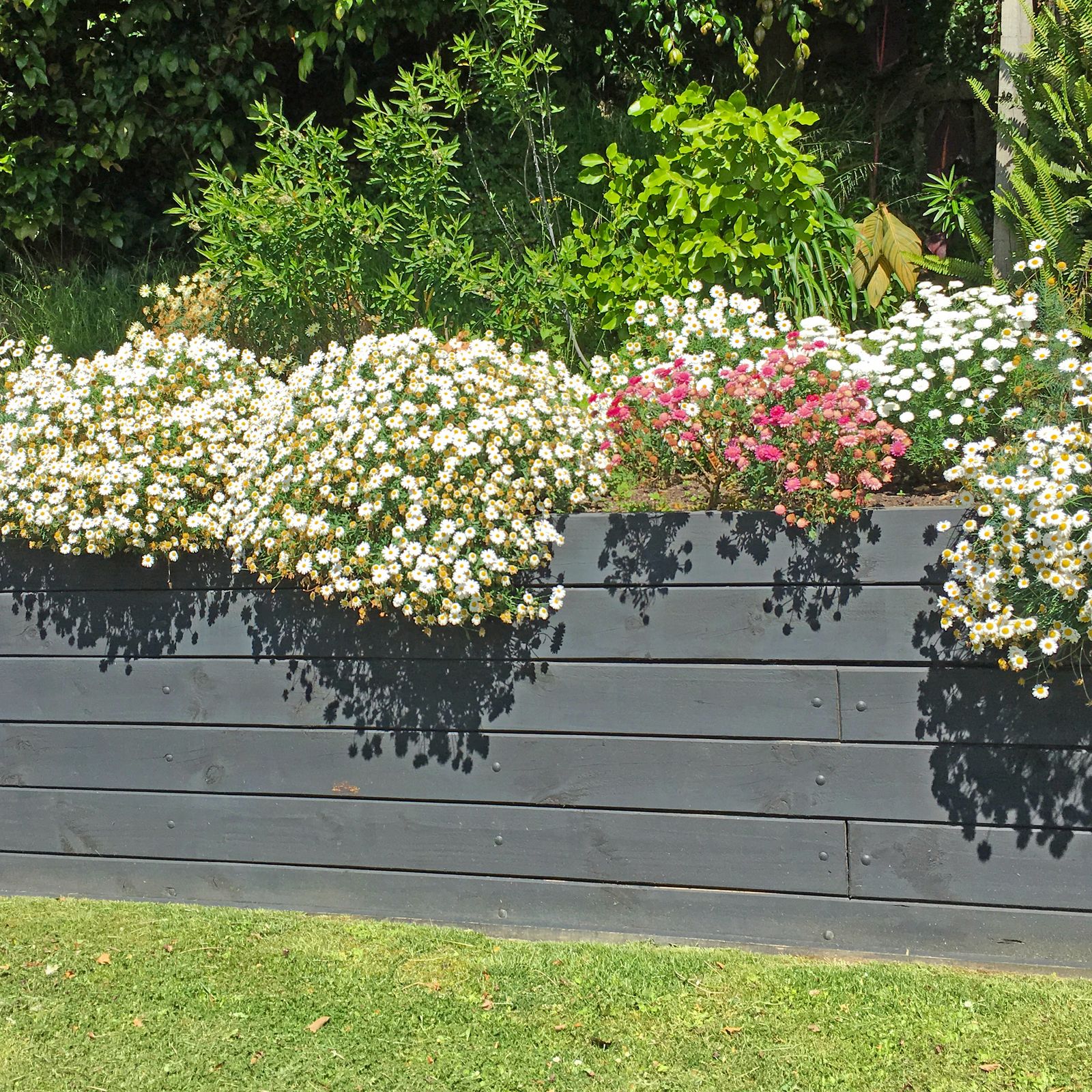 61 Retaining Wall Ideas That Will Elevate Your Landscaping